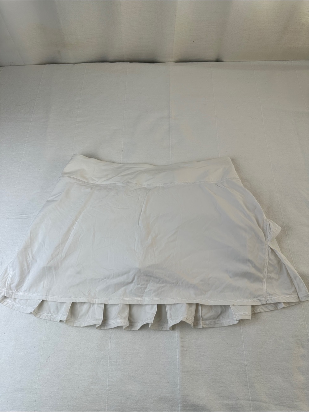 lululemon athletica White Ruffle Hem Skater Skirt